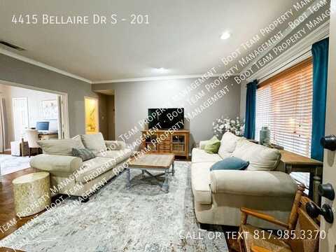 4415 Bellaire Drive S, Fort Worth, TX 76109