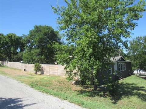 572 Quail Creek Circle, Pottsboro, TX 75076