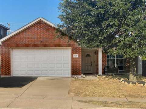 7128 Bannock Drive, Fort Worth, TX 76179