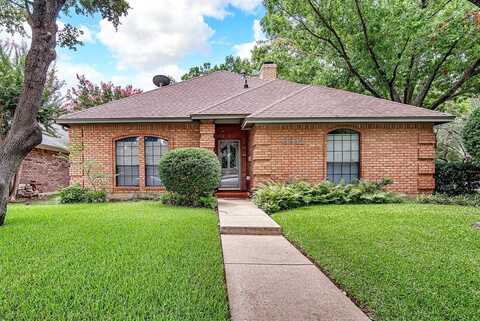 3842 Foxfire Drive, Arlington, TX 76017