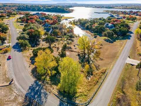 712 Goldeneye Drive, Granbury, TX 76049