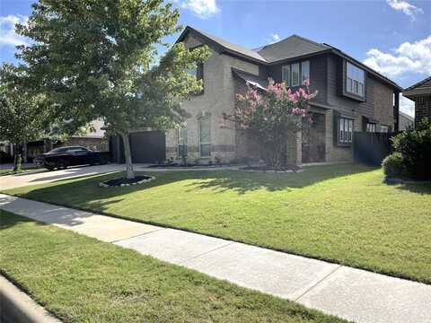 830 Graham Drive, Burleson, TX 76028