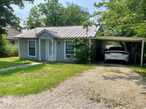 1002 E Dodge Street, Stephenville, TX 76401