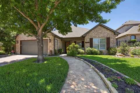 7416 Green Links Drive, Benbrook, TX 76126