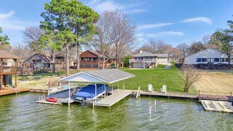 934 Kiowa Drive E, Lake Kiowa, TX 76240