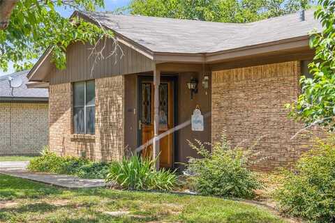 124 Bowie Circle, Brownwood, TX 76801