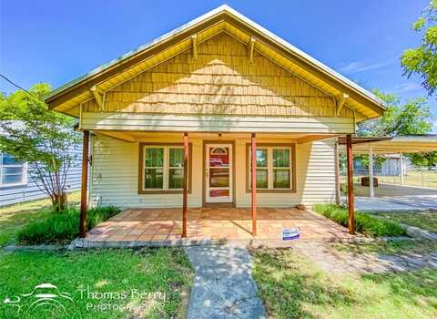 533 Poplar Street, Baird, TX 79504