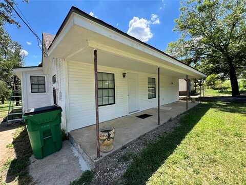 104 E Little Street, Hamilton, TX 76531