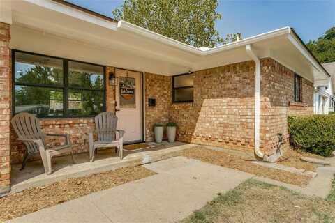 752 Oakwood Avenue, Hurst, TX 76053