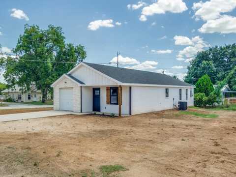 808 Buckboard Drive, De Leon, TX 76444