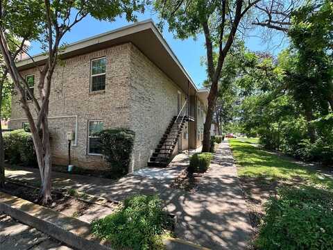 1126 N Bell Avenue, Denton, TX 76209