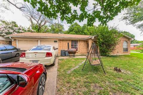 3289 Centennial Road, Forest Hill, TX 76119