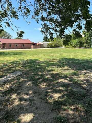 206-d N 3RD Street, Grandview, TX 76050