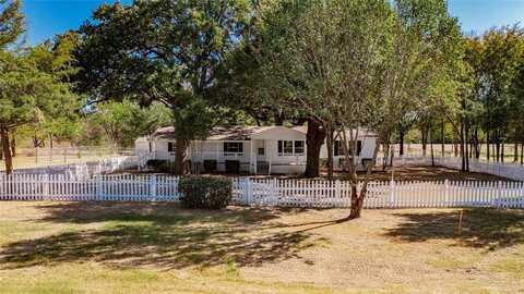 204 Rs County Road 1503, Point, TX 75472