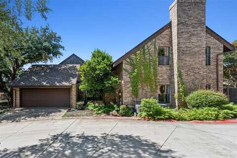 4241 Clear Lake Circle, Fort Worth, TX 76109