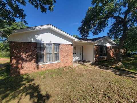 1505 S Rodgers Drive, Graham, TX 76450
