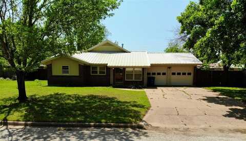 1307 Sycamore Street, Breckenridge, TX 76424