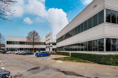 1701 E Lamar Boulevard, Arlington, TX 76006