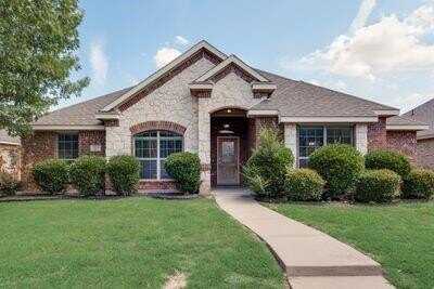 324 Orchard Place, Red Oak, TX 75154