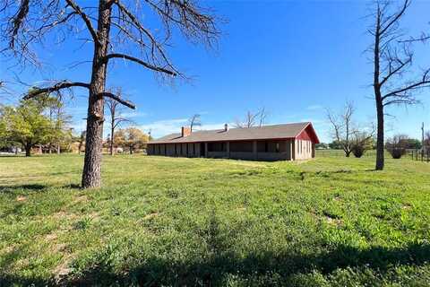 4613 Sand Road, Vernon, TX 76384