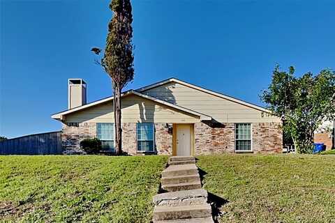 1026 Bellflower Drive, Carrollton, TX 75007