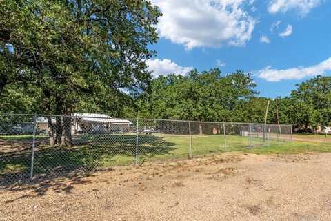 169 Golden Oaks Drive, Mabank, TX 75156