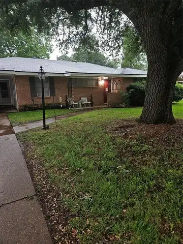 826 E River Road, Shreveport, LA 71105