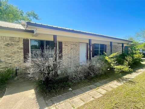 208 Airport Road, Sulphur Springs, TX 75482