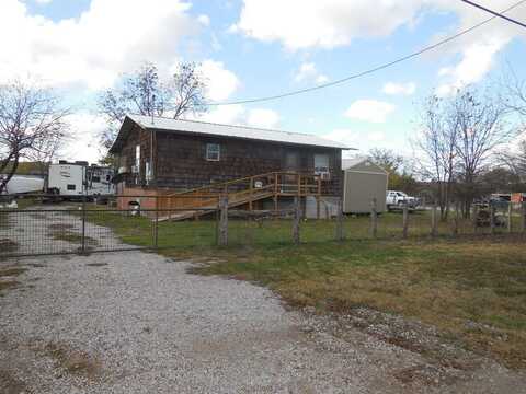 301 S Oak Street, Ranger, TX 76470