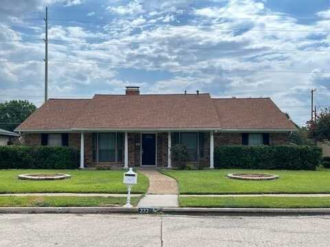 222 Mistletoe Drive, Richardson, TX 75081