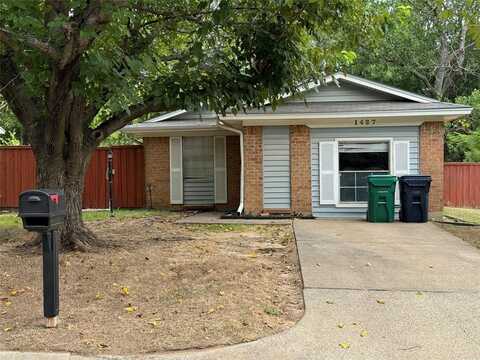 1427 Noble Street, Denton, TX 76209