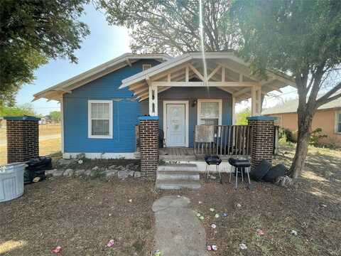 1101 Hickory Street, Sweetwater, TX 79556