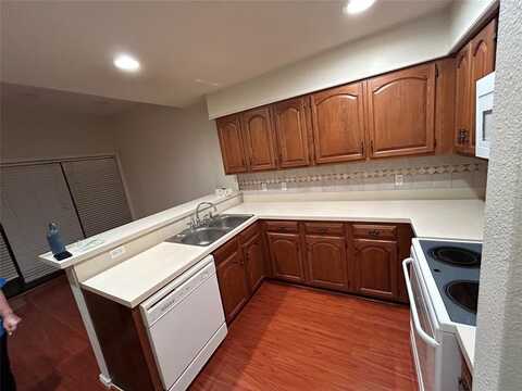 5100 Verde Valley Lane, Dallas, TX 75254