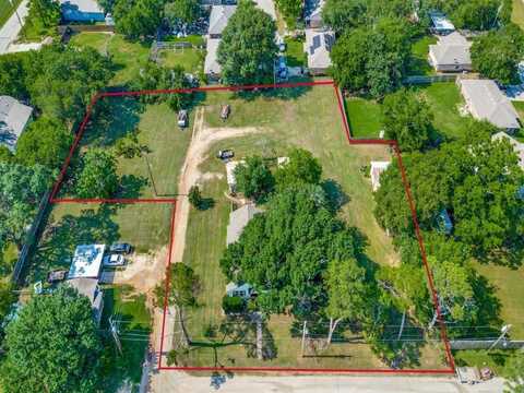 219 E Evans Street, Pilot Point, TX 76258