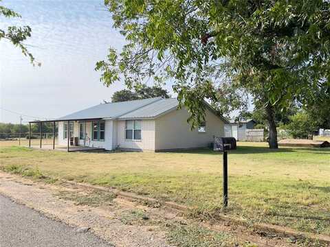 105 W Liveoak Street, Gustine, TX 76455