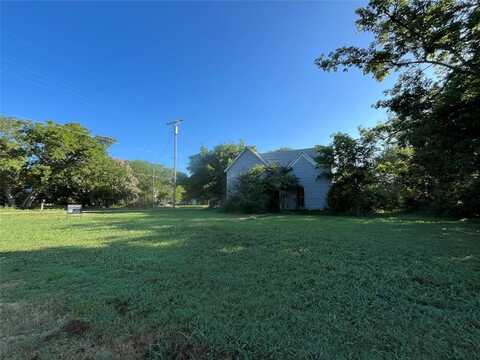 204 W Dickson Street, Milford, TX 76670