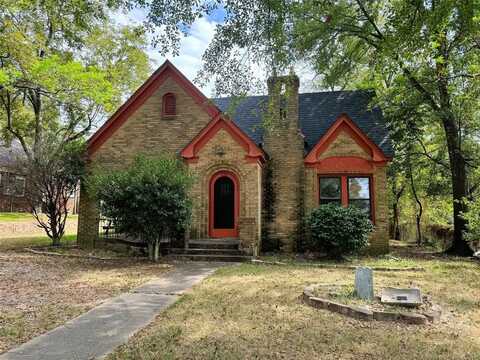 437 Jefferson Avenue, Pittsburg, TX 75686