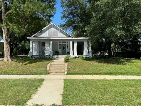 2039 Elizabeth Avenue, Shreveport, LA 71104