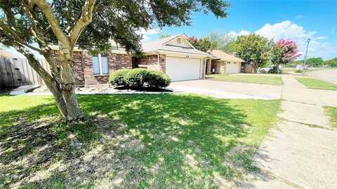 2834 Big Oaks Drive, Garland, TX 75044