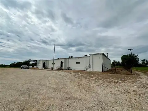 4686 E Highway 114, Rhome, TX 76078