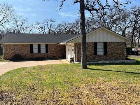 1800 S Bowen Road, Pantego, TX 76013