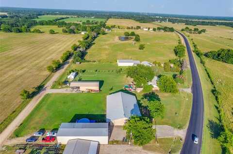 1590 Farm Road 2352, Sumner, TX 75486