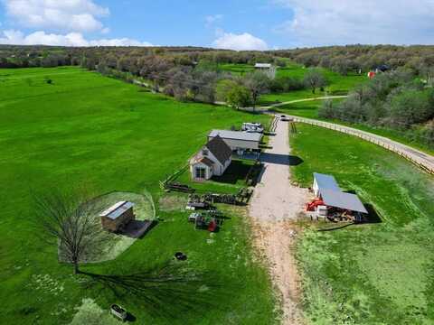 1185 County Road 1590, Alvord, TX 76225