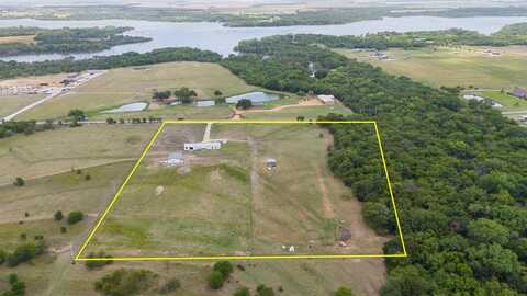 1195 Buck Creek Road, Tioga, TX 76271