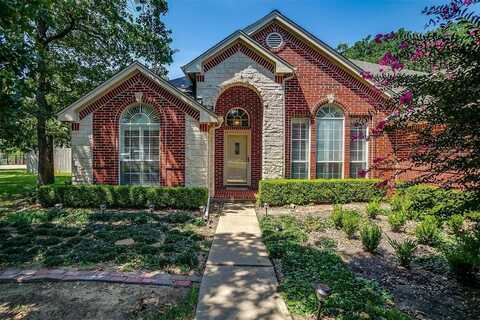 3912 Creekside Court, Burleson, TX 76028