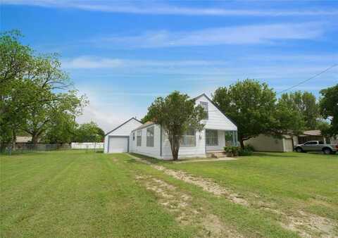 211 S Hickory Street, Muenster, TX 76252