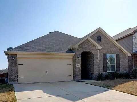 5605 Spirit Lake Drive, Fort Worth, TX 76179