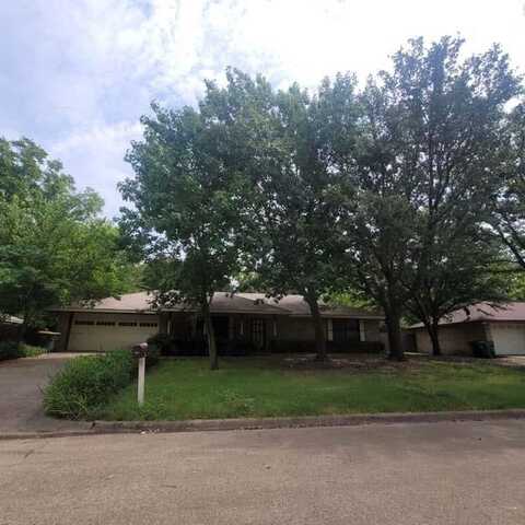 817 Milan, Italy, TX 76651