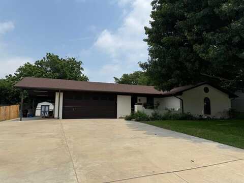 9724 Leland Lane, Benbrook, TX 76126