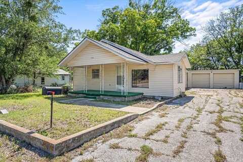 720 N Seaman Street, Eastland, TX 76448
